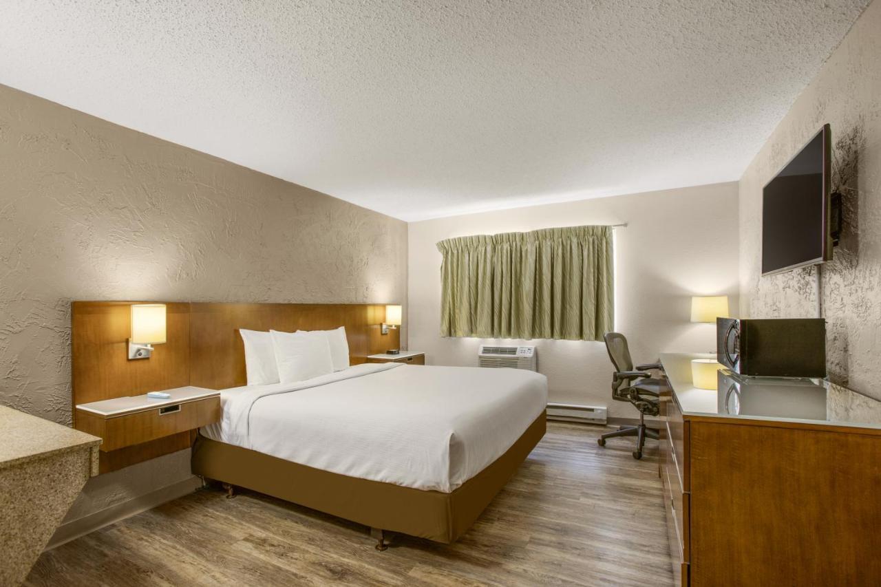 Rodeway Inn Cascade Bagian luar foto