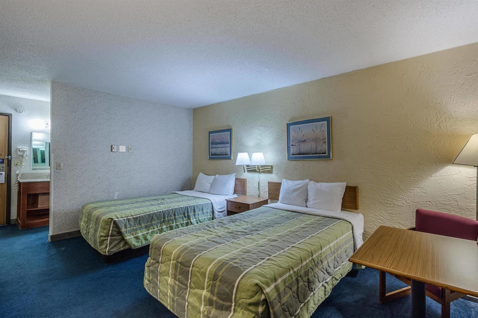 Rodeway Inn Cascade Bagian luar foto