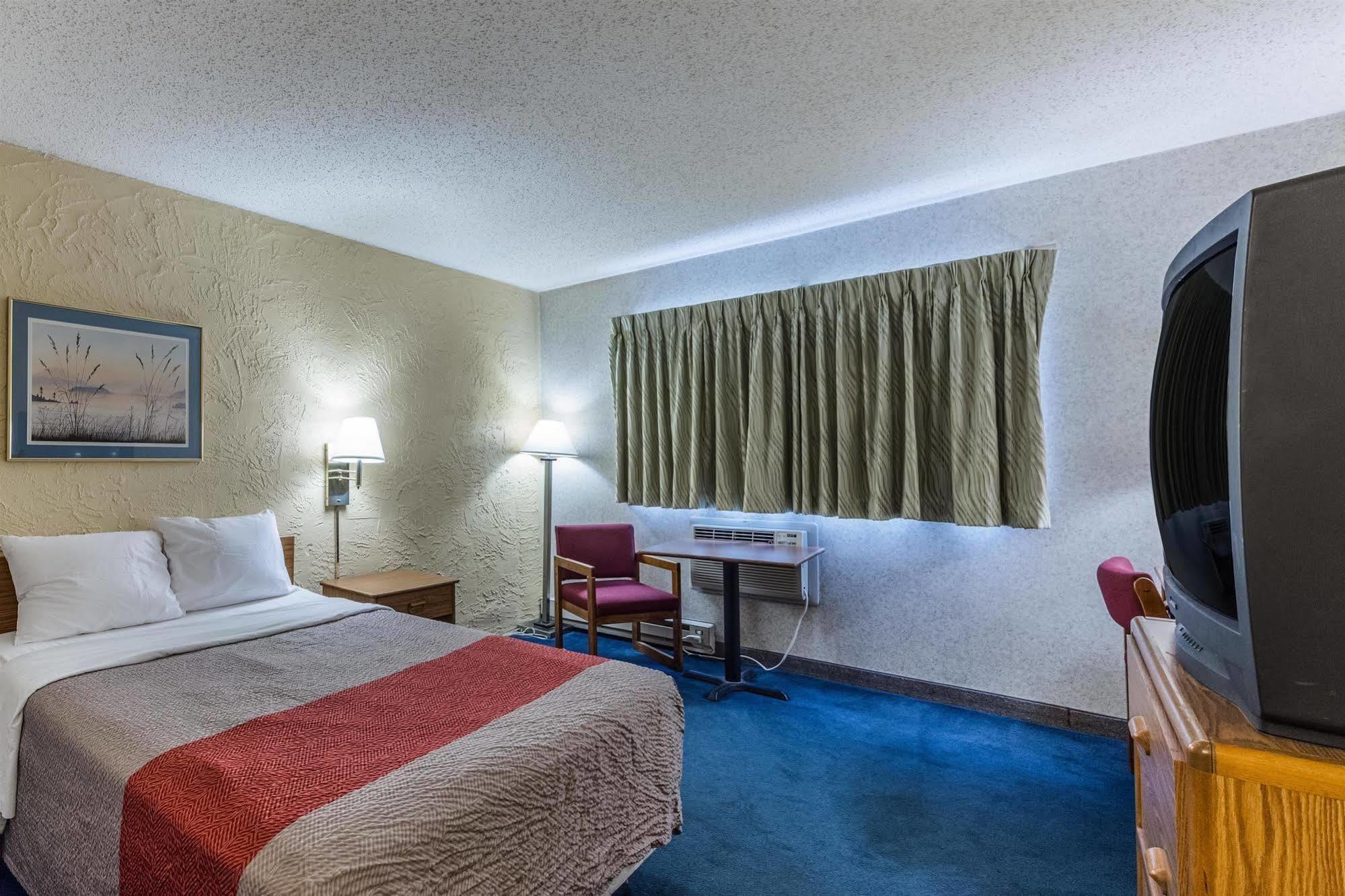 Rodeway Inn Cascade Bagian luar foto